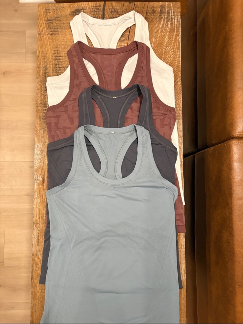 Athleta Seamless Momentum Tank Set of 4 size M